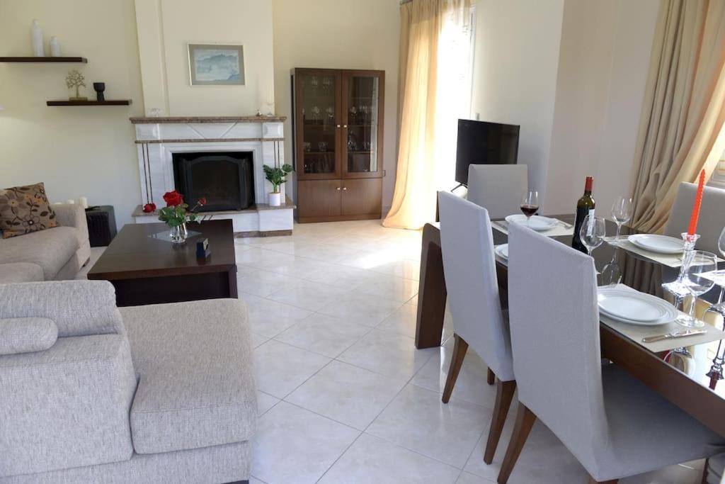 הוילה Nikopolis Simos' Sea View House מראה חיצוני תמונה